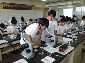 物理室・化学室・生物室